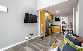 Luminoso cerca 4 Caminos- Apartamento REINA VICTORIA